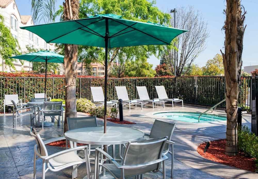 Springhill Suites Bakersfield Exterior foto